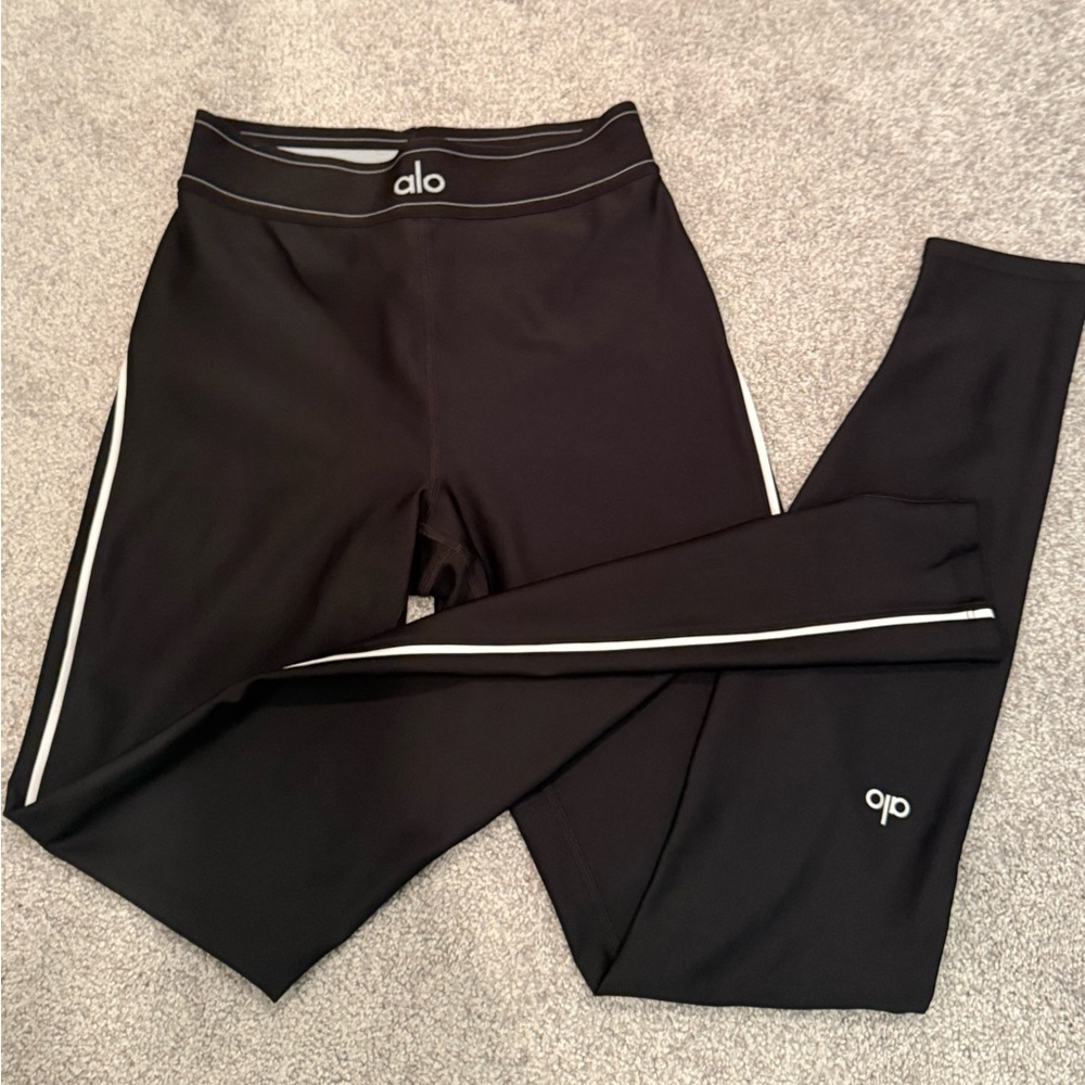 Alo suit up leggings